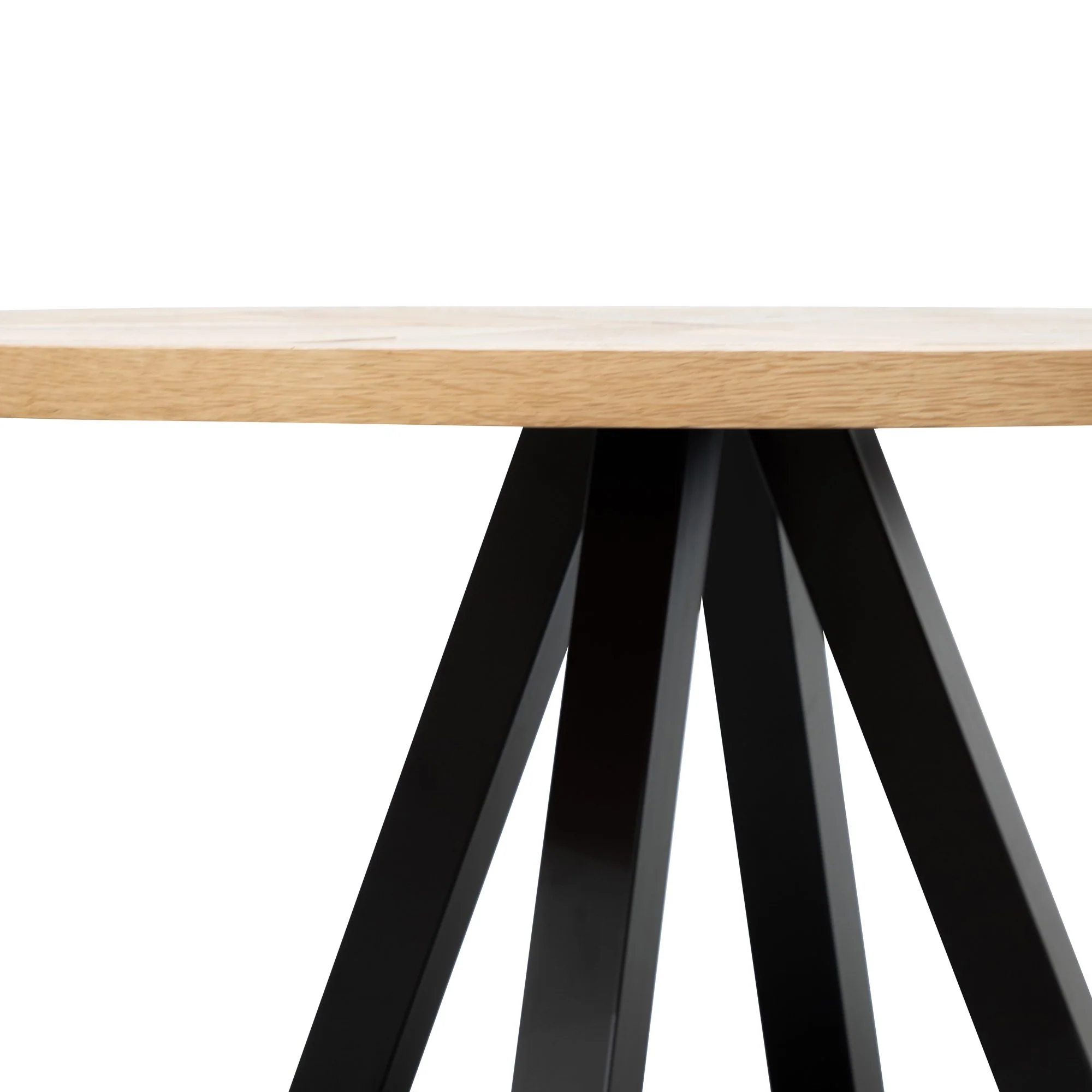 Percy 125cm Round Dining Table - European Knotty Oak and Peppercorn - Image 3