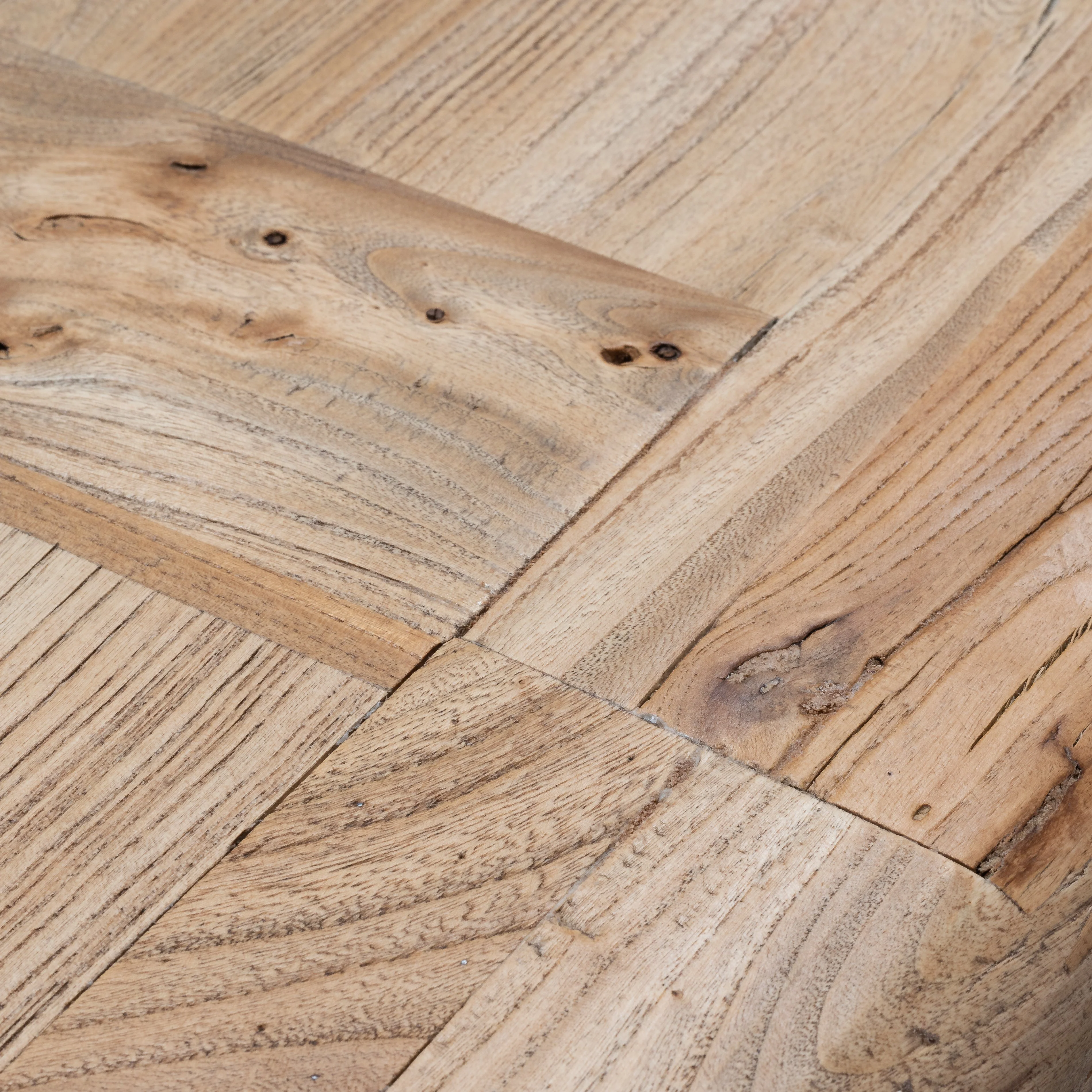 Titan Reclaimed ELM Wood Dining Table 1.98m - Rustic Natural - Image 4